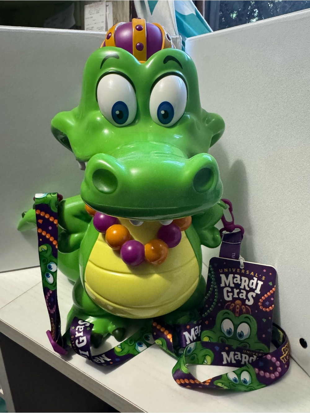 Green Crocodile Mardi Gras Popcorn Bucket